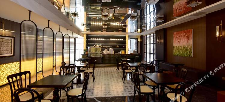 金鹏四季酒店(阳春东湖公园店)图片