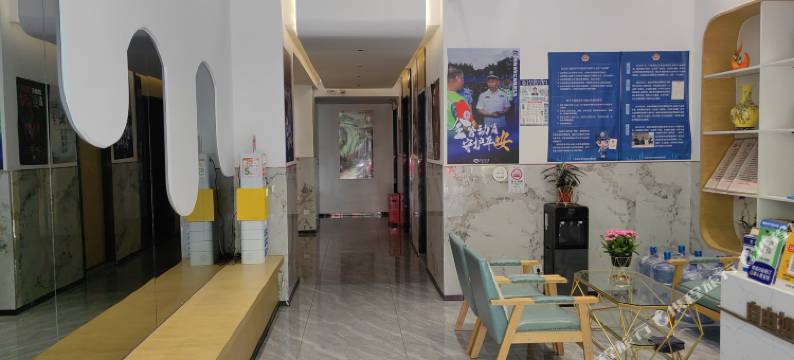 佛山八方欢度酒店(五沙工业区店)图片