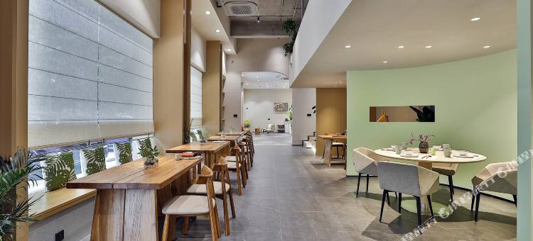 遇·萌悦漫居酒店(绍兴鲁迅故里仓桥直街店)图片