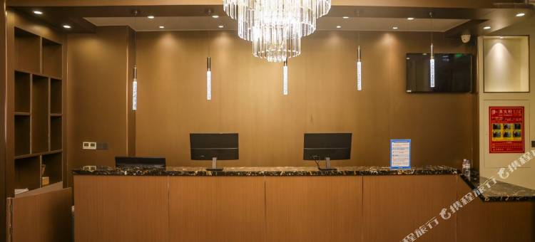 雷神电竞酒店(潍坊火车站店)图片