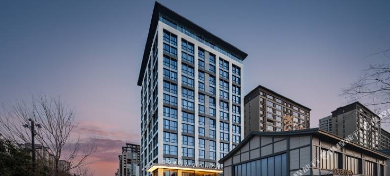 洛阳龙门高铁站龙门大道亚朵酒店图片