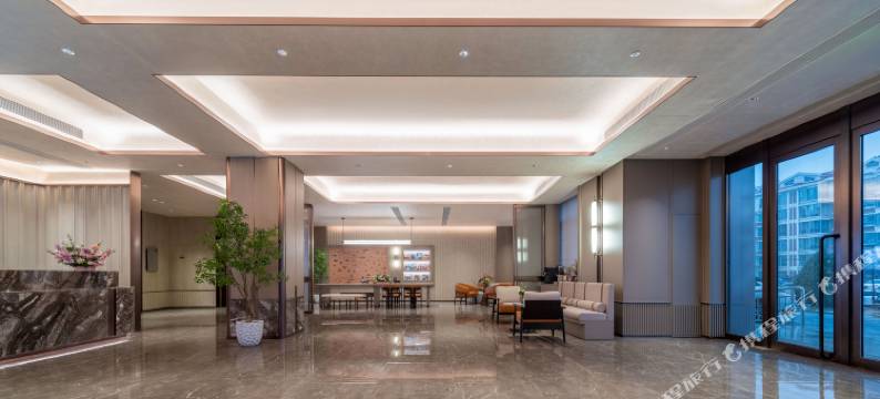 星程银川长城中路华雁湖畔酒店图片