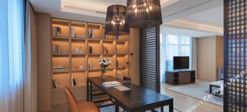 康铂酒店(深圳龙城广场地铁站店)图片