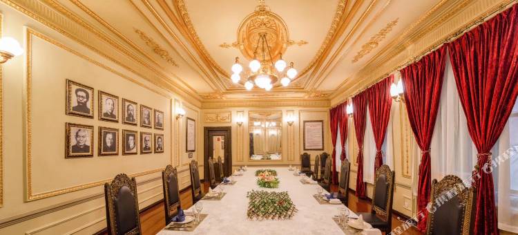 哈尔滨中央大街马迭尔宾馆图片