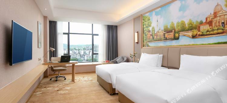 维也纳国际酒店(赣州石城琴江公园店)图片