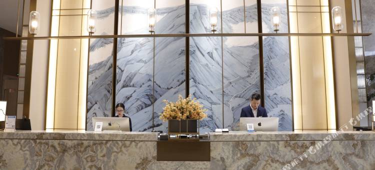 斯登国际酒店(泰和客运站店)图片