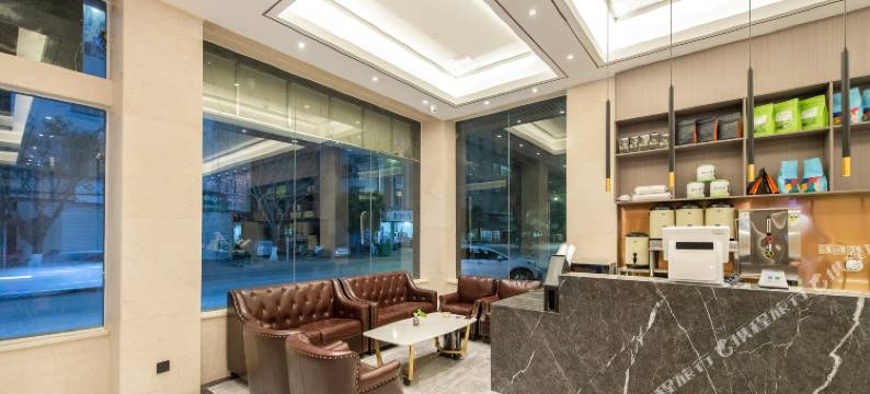 化州桐趣电影游戏主题酒店图片