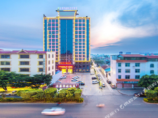 瑞丽玉景潭国际温泉酒店(彩云城店)