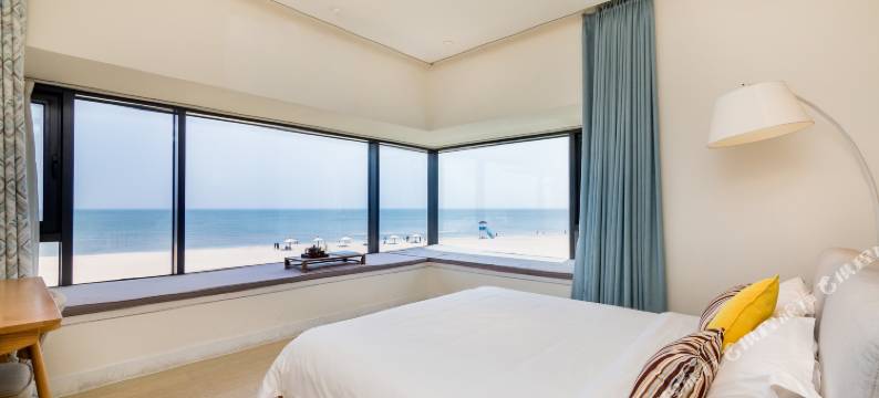 栖海里民宿(孤独图书馆礼堂店)图片