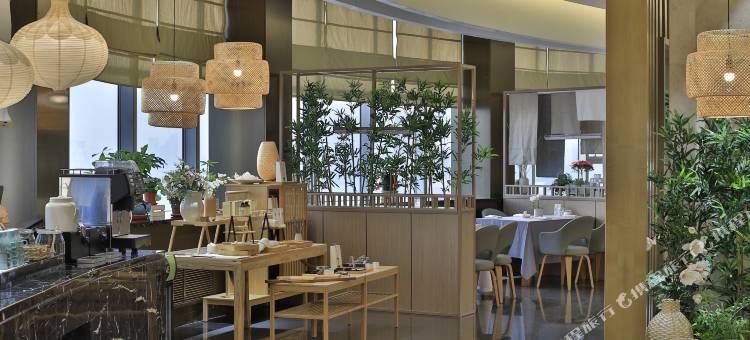 四平维美戴斯大酒店(火车站仁兴里沉浸式街区店)图片