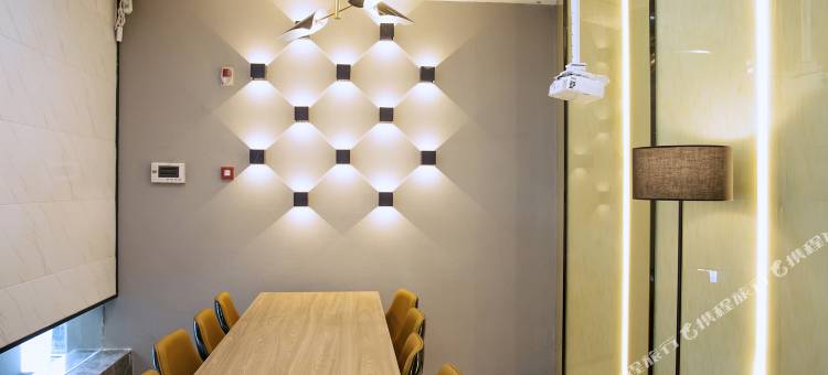 7天优品Premium酒店(定州中山路火车站店)图片