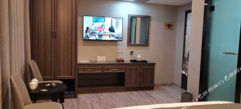 白朗康洛酒店图片