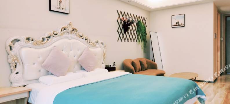 诠释爱酒店(郑州龙子湖大学城店)图片