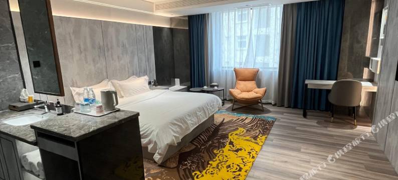 华宁紫初阳酒店图片