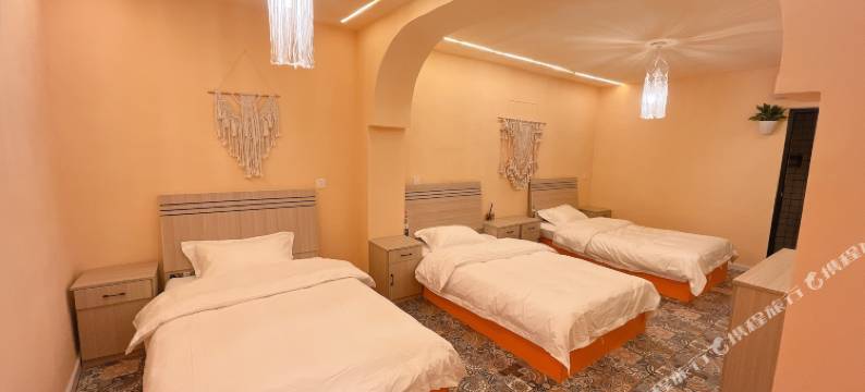 戈壁滩·纯女生·青旅(喀什古城景区店)图片