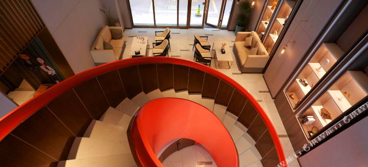 白玉兰酒店(成都海峡茶城三河场地铁站店)图片