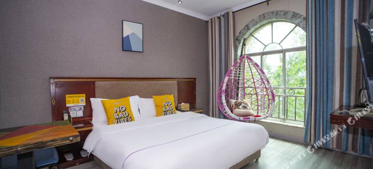 金辉主题酒店(绵阳涪城区高水店)图片