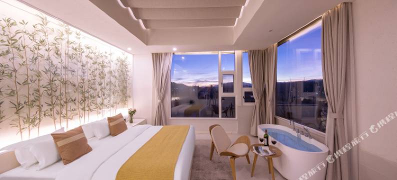 腾冲云庭花阶咖啡主题客栈图片