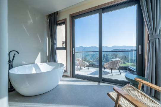 重庆酉阳何家岩观田小院(花田梯田店)