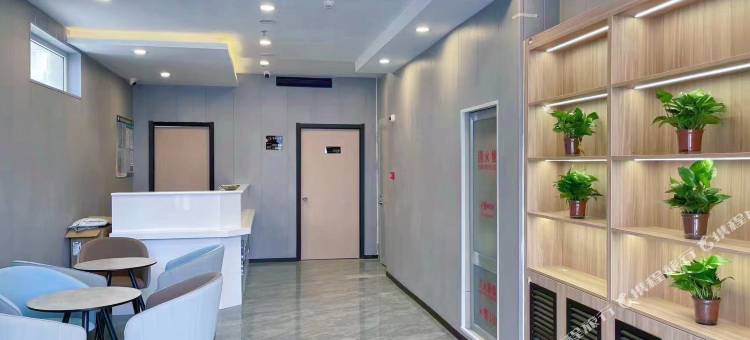 格林电竞酒店(北京朝阳站十里堡地铁站店)图片