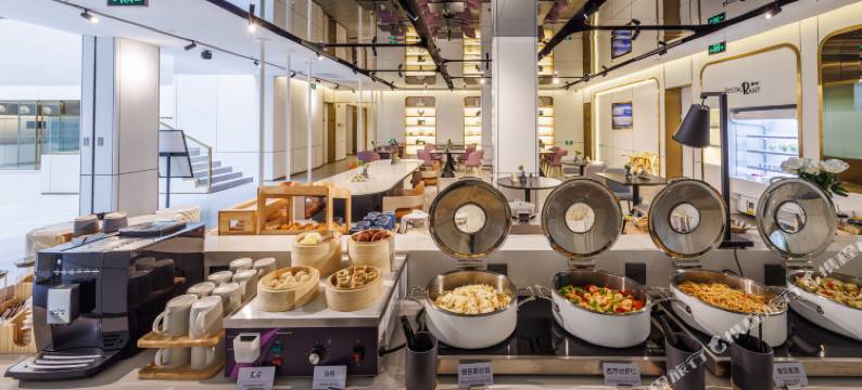 上海国家会展中心诸光路亚朵X酒店图片