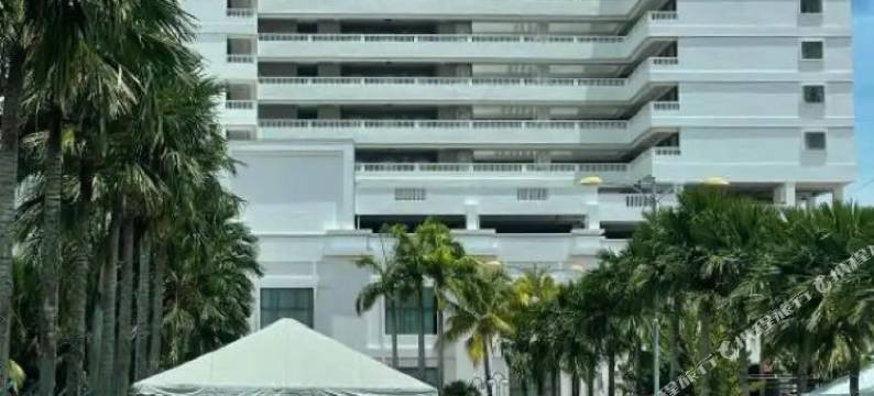 Alpine LXPD Water Chalet图片