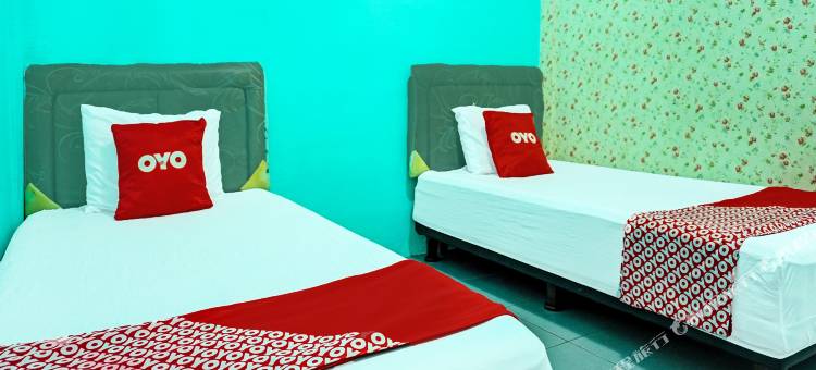 OYO 91731爱丽丝卡特丽亚宾馆 Shariah(OYO 91731 Home Stay Elis Cateliya Syariah)图片