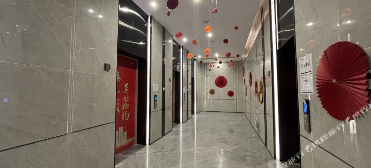 南京OK电竞公寓(城北万象汇万寿地铁站店)图片
