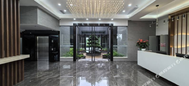 南湖·观江酒店(东风湖店)图片