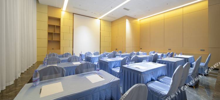 雅斯特国际酒店(花溪区政府明珠大道地铁站店)图片