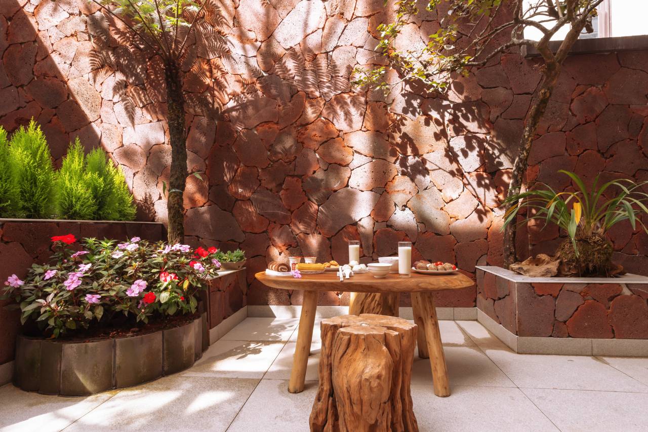 腾冲万福居 Holiday Villa 私汤温泉美宿(瑷辉公园店)图片