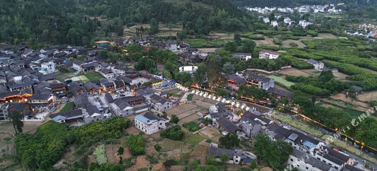 梵净山云舍月牙池民宿图片