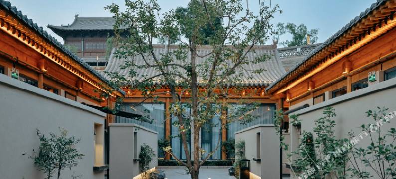 VANA·梵华丨侘寂风·天然温泉·度假民宿(忻州古城店)图片