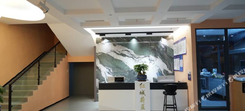 红城·蔚蓝酒店(四姑娘山景区店)图片