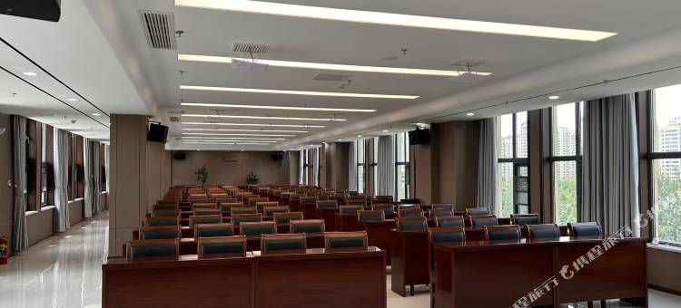 人才公寓酒店(枣庄东湖公园店)图片