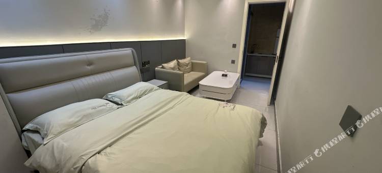 云隐民宿(万达广场大润发店)图片