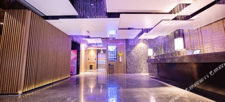 柏维酒店(郑州曼哈顿燕庄地铁站店)图片