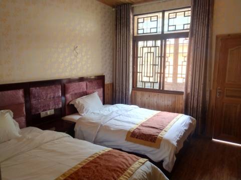 海螺沟曲辰客栈