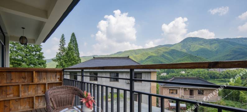 莫干山雨菲客栈(仙潭村风景区店)图片