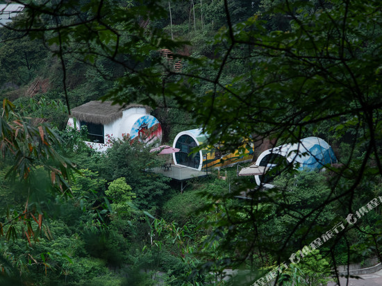 乐山一笑新酒店