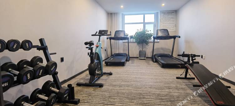 格雅酒店(白城洮北火车站店)图片