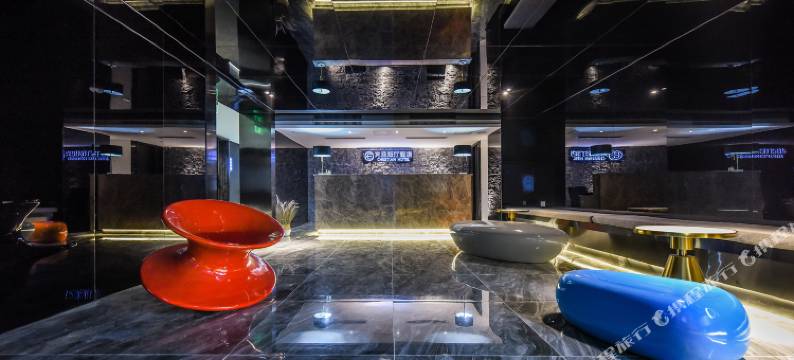 克里斯汀酒店(重庆解放碑步行街洪崖洞店)图片