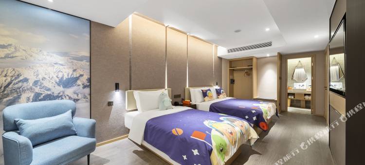 雅安高铁站时代天街亚朵酒店图片