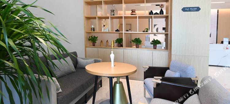 非繁城品酒店(嘉峪关雄关广场店)图片