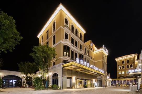 嘉善大众广场世纪大道亚朵酒店