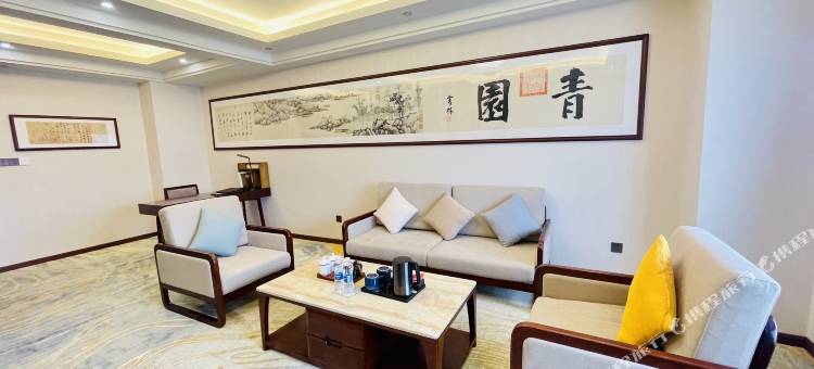 陇川泰达大酒店图片