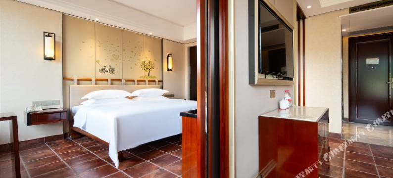 茂名海云雁酒店(中国第一滩店)图片