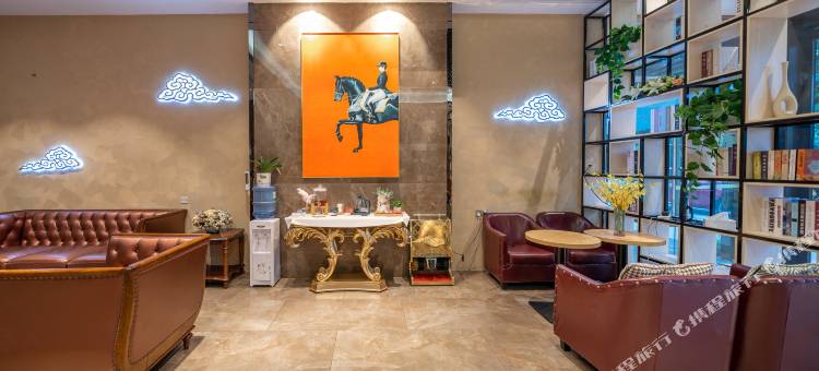 悦良红云酒店(南宁武鸣东盟开发区客运站店)图片