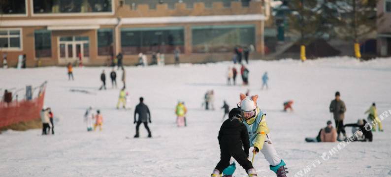 大连安波温泉滑雪度假村图片