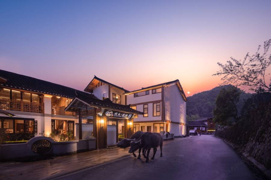 閬苑溪隱民宿(梵淨山寨沙侗寨店)